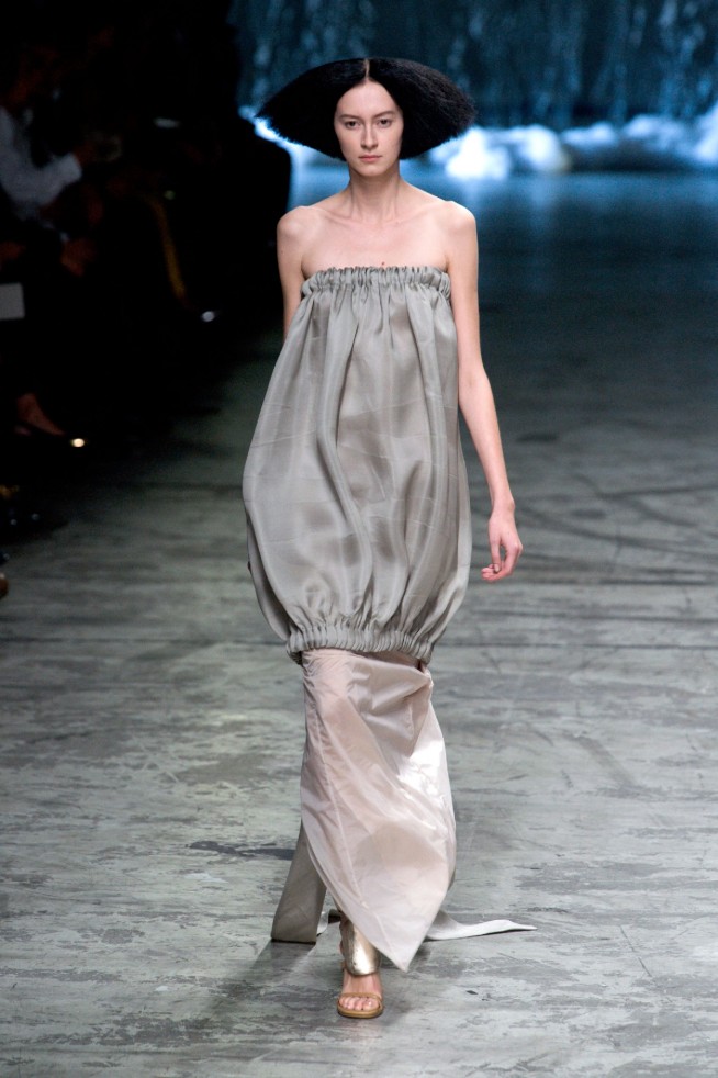 desfile-rick-owensl-paris-verao-2013-03