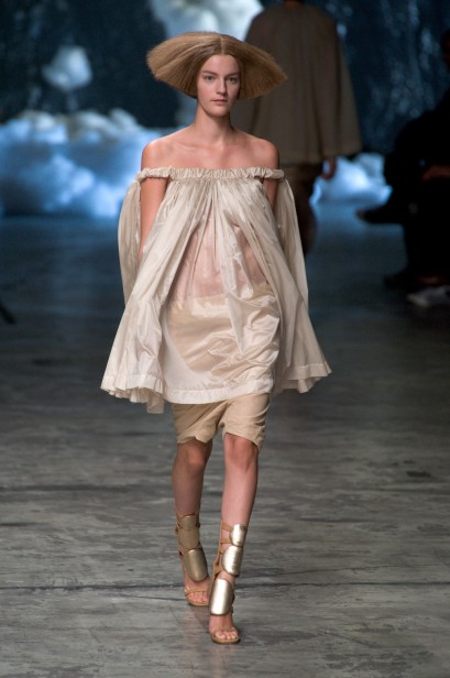 desfile-rick-owensl-paris-verao-2013-08