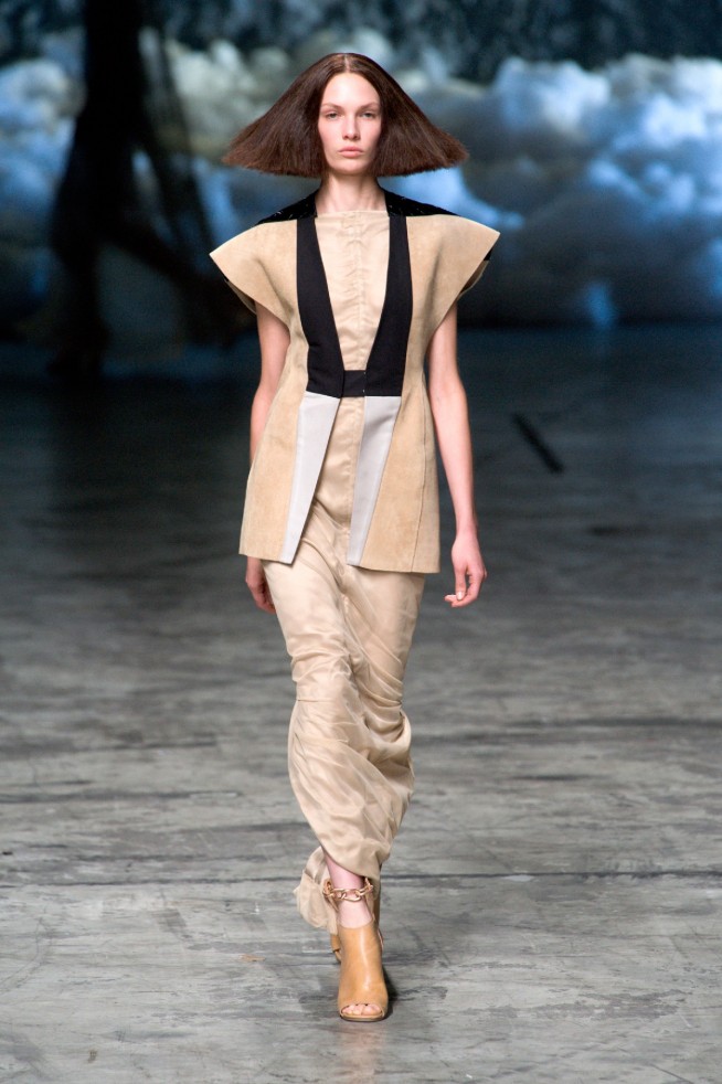 desfile-rick-owensl-paris-verao-2013-18