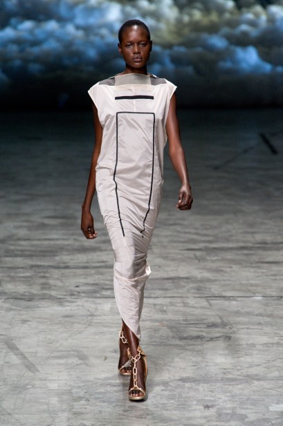 desfile-rick-owensl-paris-verao-2013-23