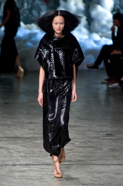 desfile-rick-owensl-paris-verao-2013-29
