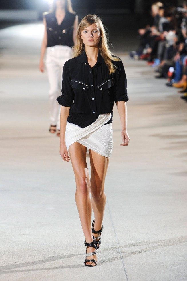 desfile-vaccarello-milao-verao2013-04