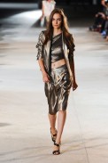 desfile-vaccarello-milao-verao2013-21