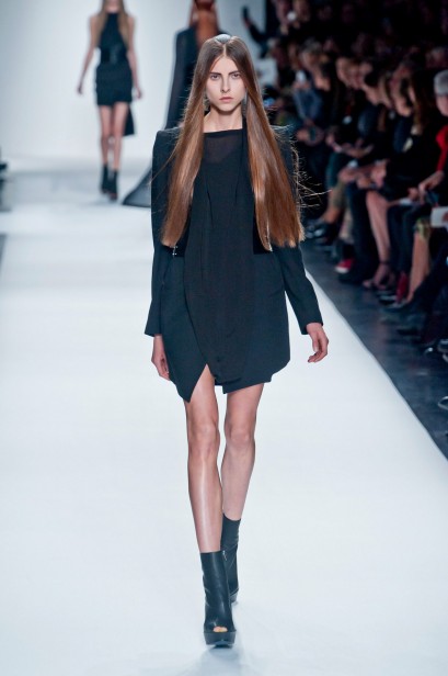 detalhes-ann-demeulemeester-paris-verao-2013-101