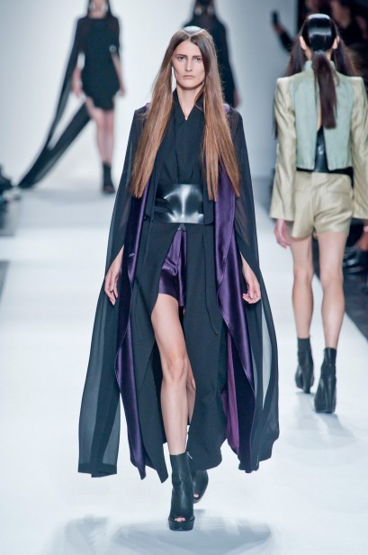 detalhes-ann-demeulemeester-paris-verao-2013-106