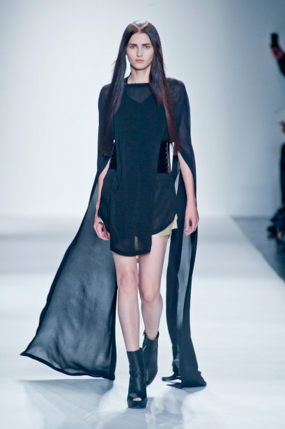 detalhes-ann-demeulemeester-paris-verao-2013-107