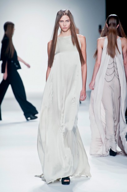 detalhes-ann-demeulemeester-paris-verao-2013-118