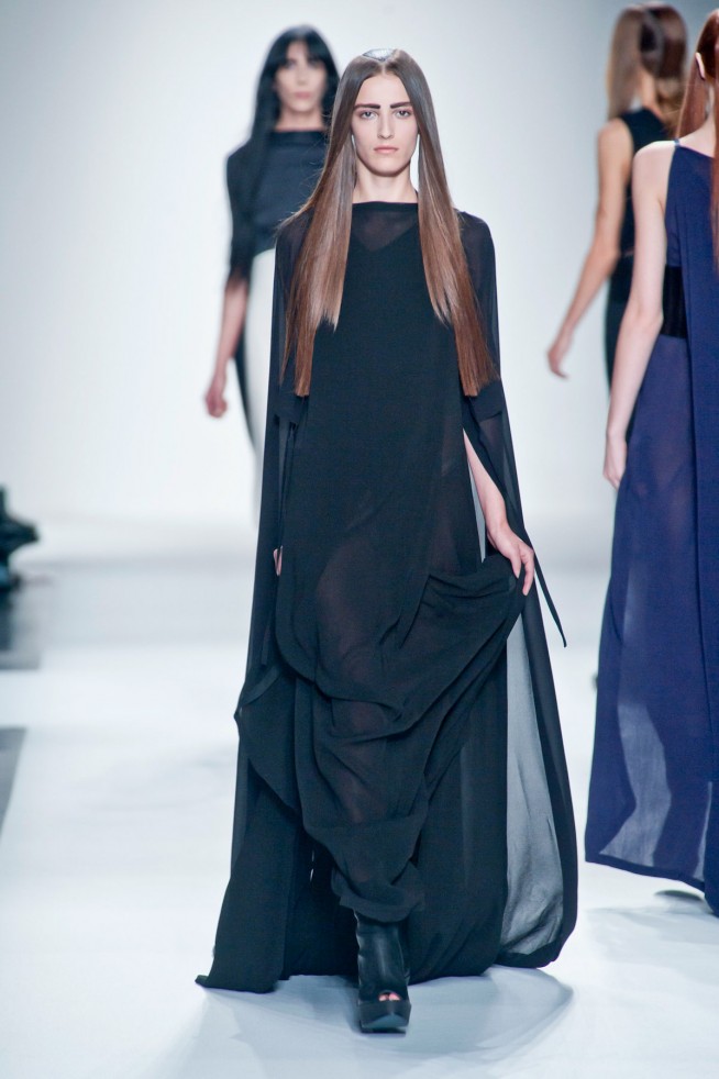 detalhes-ann-demeulemeester-paris-verao-2013-121