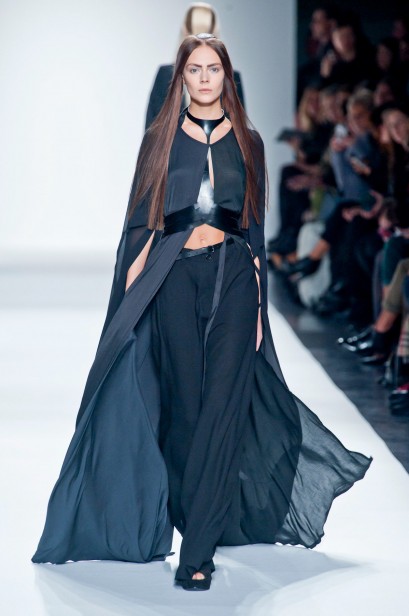detalhes-ann-demeulemeester-paris-verao-2013-129