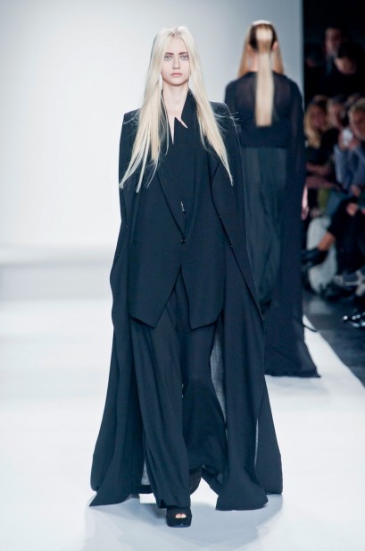 detalhes-ann-demeulemeester-paris-verao-2013-131