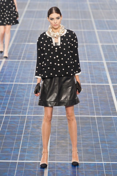 desfile-chanel-paris-verao-2013-100