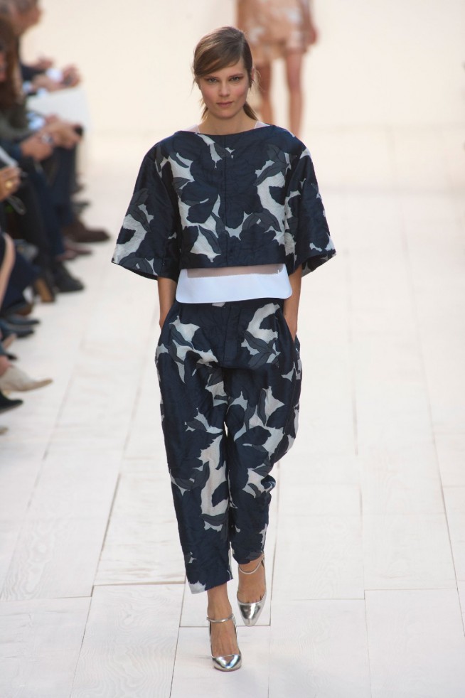 desfile-chloe-paris-verao2013-08