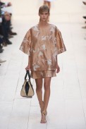 desfile-chloe-paris-verao2013-09