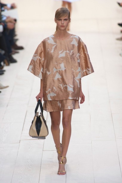 desfile-chloe-paris-verao2013-09