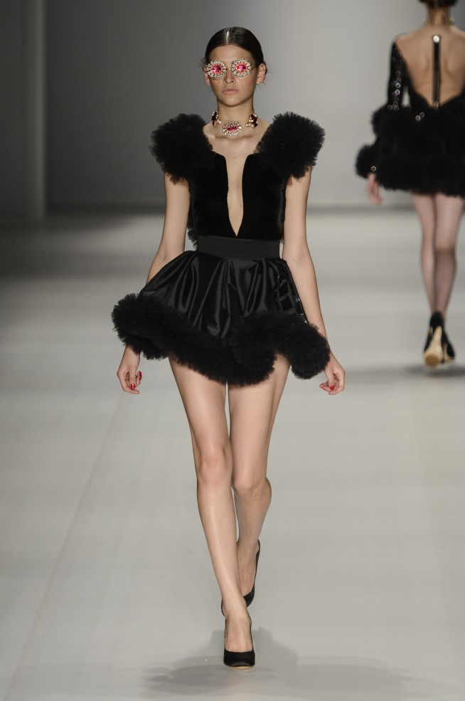 desfile-fh-por-fause-haten-spfw-inv2013 (12)