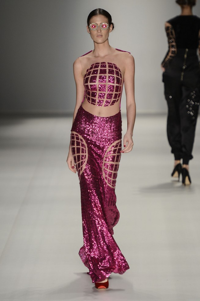 desfile-fh-por-fause-haten-spfw-inv2013 (15)