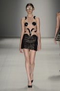 desfile-fh-por-fause-haten-spfw-inv2013 (7)