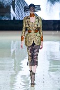 desfile-mcqueen-paris-verao-2013-101