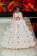 desfile-mcqueen-paris-verao-2013-131