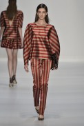 desfile-vitorino-campos-spfw-inverno2013 (11)