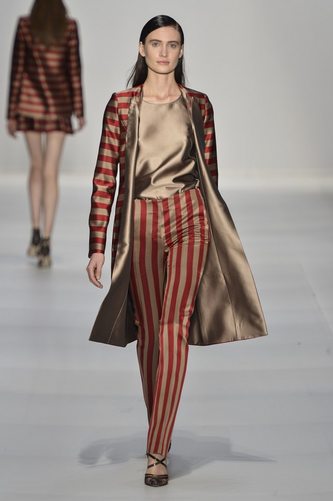 desfile-vitorino-campos-spfw-inverno2013 (13)