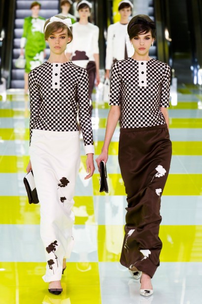 desfile-vuitton-paris-verao2013-13
