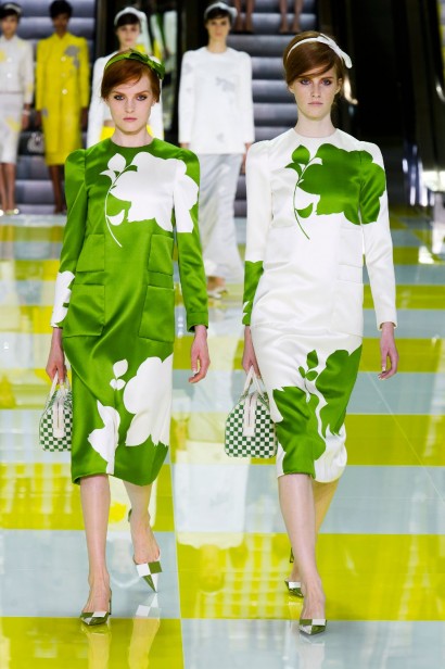 desfile-vuitton-paris-verao2013-15