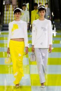 desfile-vuitton-paris-verao2013-16