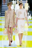desfile-vuitton-paris-verao2013-20