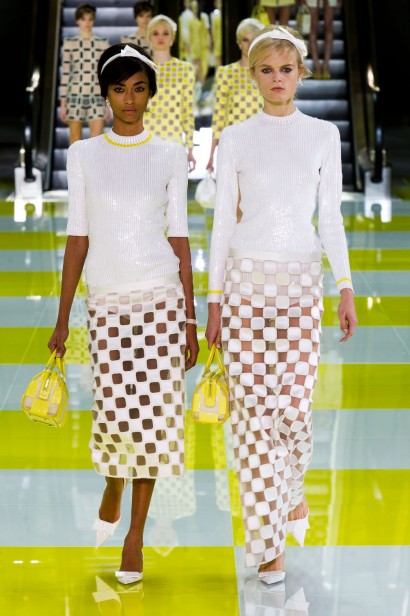 desfile-vuitton-paris-verao2013-21