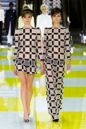 desfile-vuitton-paris-verao2013-23
