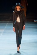 desfile-ysl-paris-verao-2013-102