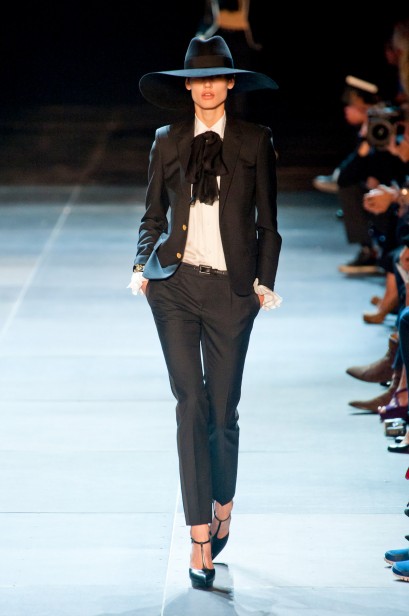 desfile-ysl-paris-verao-2013-106