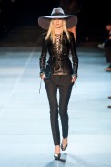 desfile-ysl-paris-verao-2013-109