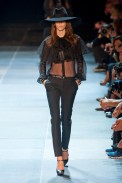 desfile-ysl-paris-verao-2013-113