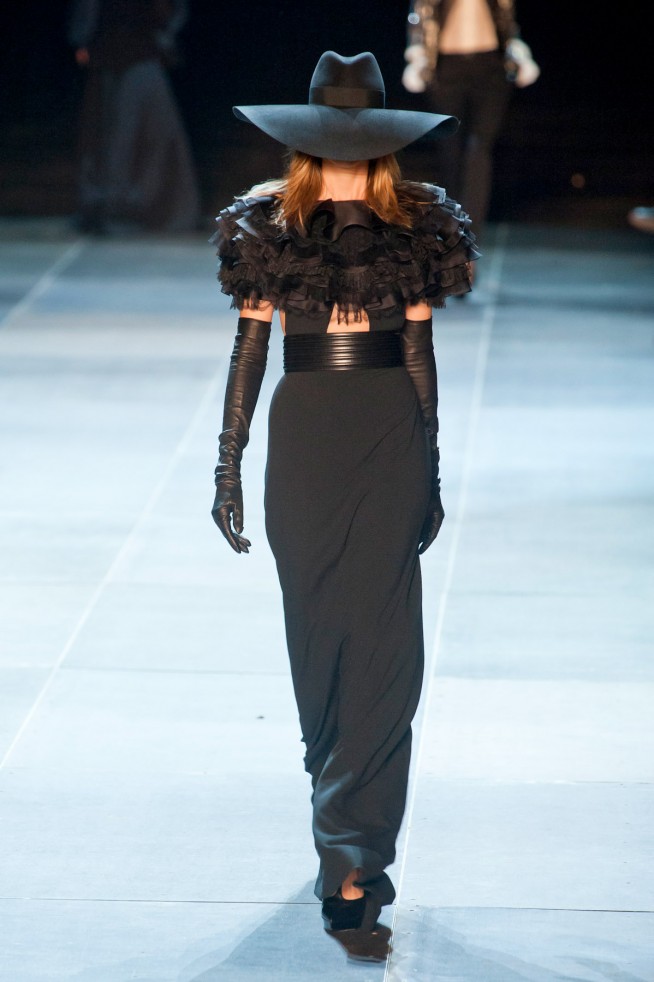 desfile-ysl-paris-verao-2013-139