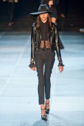 desfile-ysl-paris-verao-2013-143