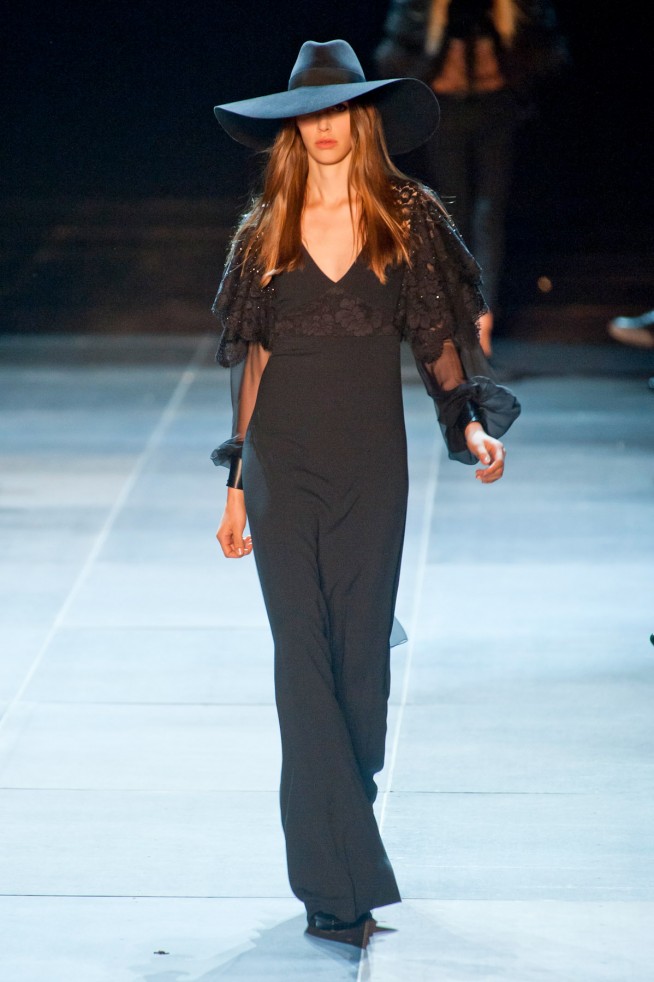 desfile-ysl-paris-verao-2013-146