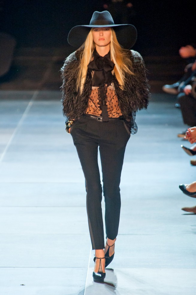 desfile-ysl-paris-verao-2013-147