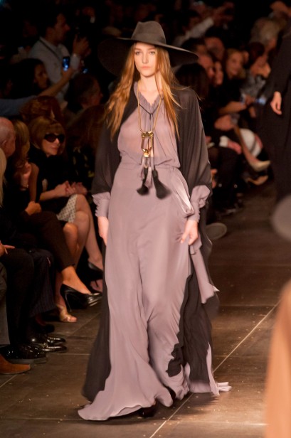 desfile-ysl-paris-verao-2013-160