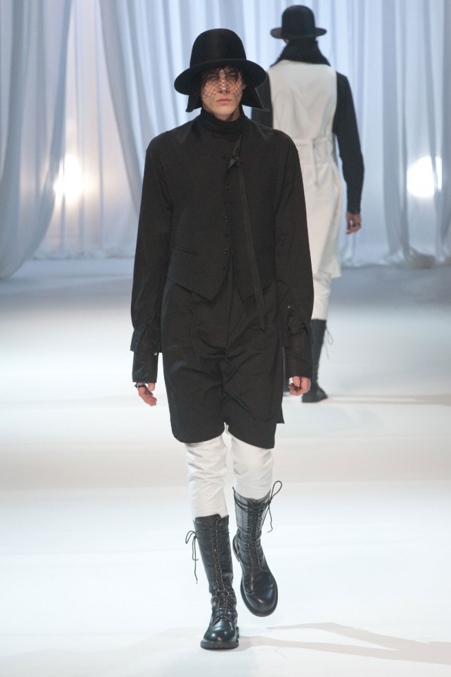 desfile-ann-demeulemeester-mennverno2013-03