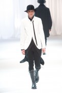 desfile-ann-demeulemeester-mennverno2013-26