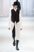 desfile-ann-demeulemeester-mennverno2013-28