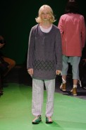 desfile-commedesgarcons-mennverno2013-15