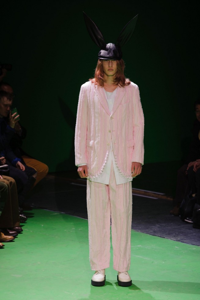 desfile-commedesgarcons-mennverno2013-21