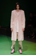 desfile-commedesgarcons-mennverno2013-22