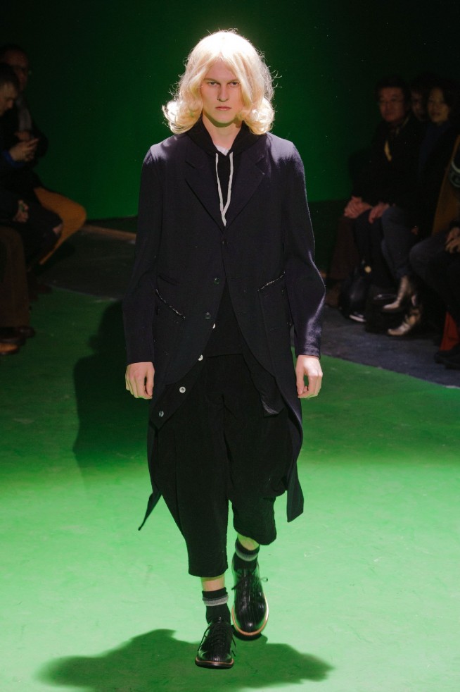 desfile-commedesgarcons-mennverno2013-26