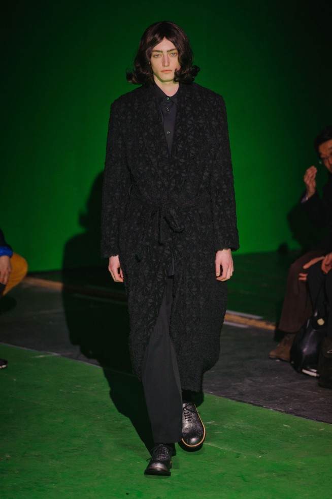 desfile-commedesgarcons-mennverno2013-30