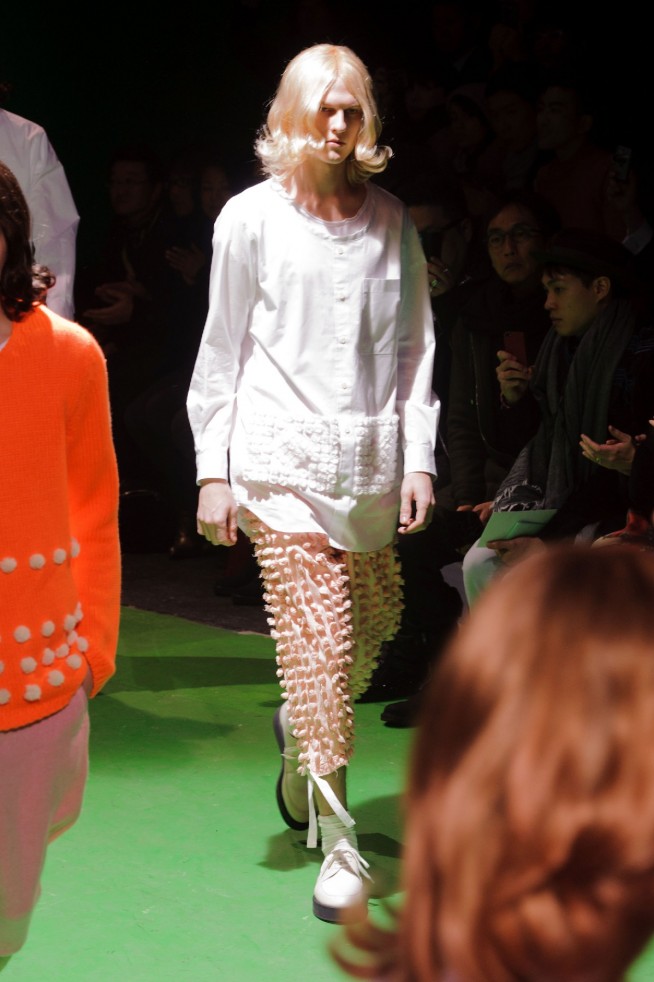 desfile-commedesgarcons-mennverno2013-48