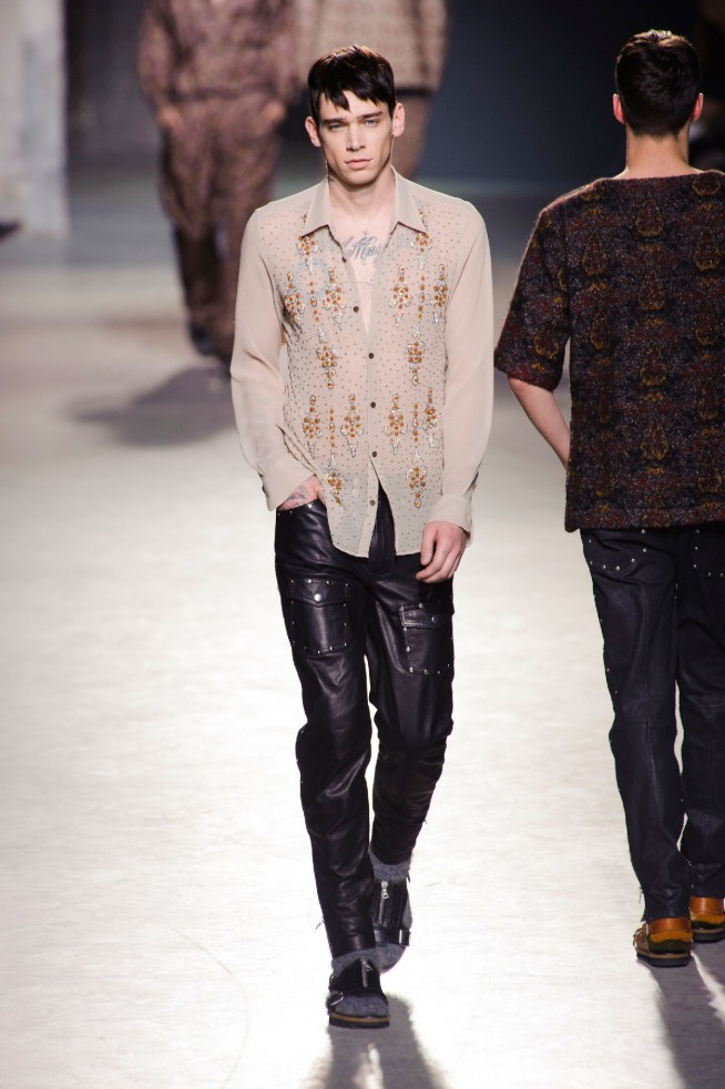 desfile-dries-van-noten-paris-men-inv2013-09